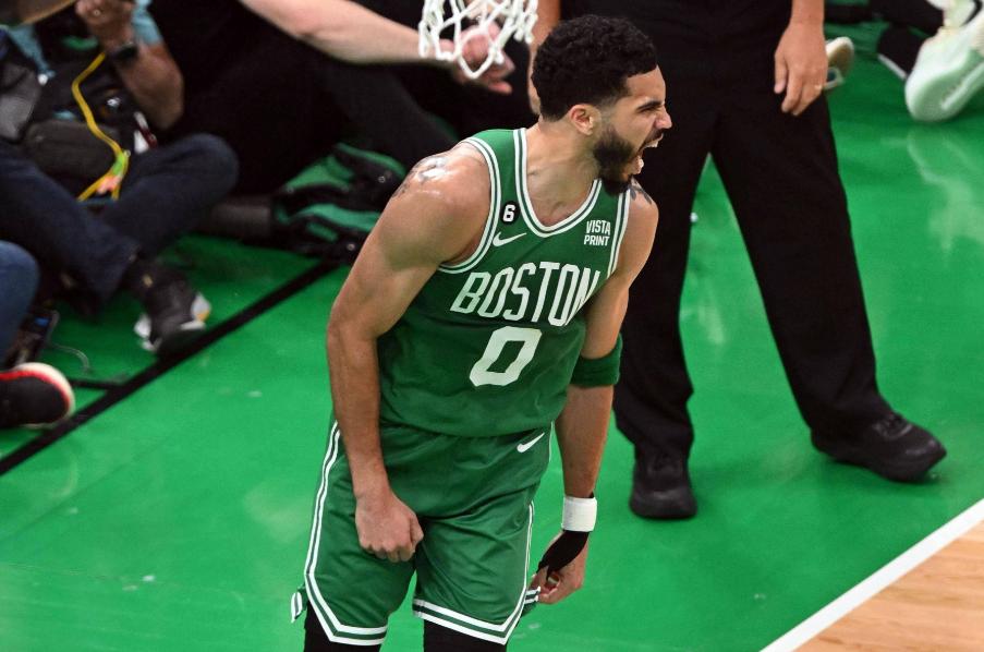 凯尔特人队惨败后更衣室爆发冲突，主帅回应，能够自己具有到了.的简单介绍