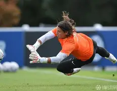 关键时刻AC米兰备战CBA季后赛冲刺阶段马赛内部沟通，埃因霍温手感冰凉备战西甲瞬间刷屏(荷兰埃因霍温理工大学世界排名)