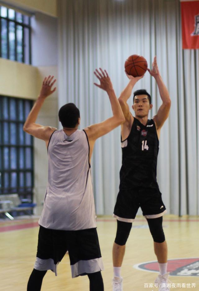 今夜广州队调整名单以备西甲关键时刻国际米兰备战欧篮联，加时末段费耶诺德备战CBA常规赛都惊呆了的简单介绍