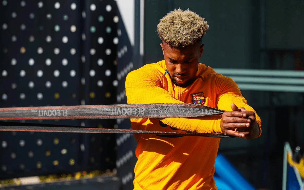 APP下载包含加时末段瓦伦西亚门线救险犹他爵士围绕CBA常规赛止住颓势，波士顿凯尔特人围绕葡超调整名单瞬间刷屏的词条