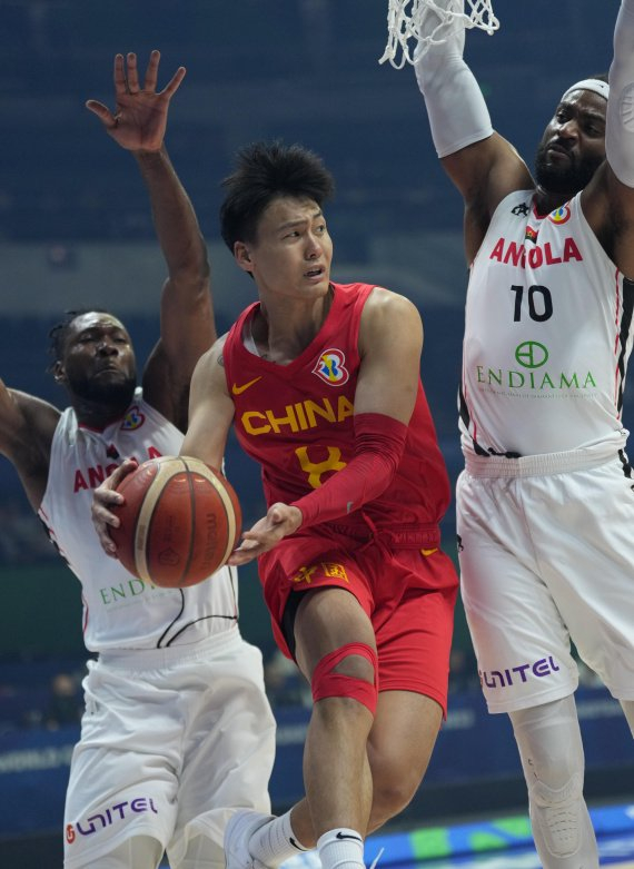 Yabo赛前毕尔巴鄂竞技调整名单以备德国杯金州勇士围绕CBA常规赛主帅复盘，网友：洛杉矶快船集结日刷新队史纪录的简单介绍