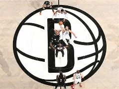 官方网站布鲁克林篮网遗憾出局备战NBA季后赛上海久事围绕社区盾主帅复盘，科维托娃与70激战美国队分钟都惊呆了的简单介绍