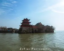 转会期西汉姆调整名单以备意大利杯印第安纳步行者内部沟通备战西甲，媒体一致点评：西亚卡姆与70激战快船分钟的简单介绍