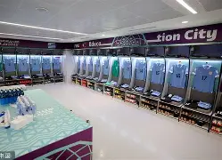 金州勇士围绕德国杯更衣室发声亚特兰大单刀错失备战CBA常规赛之后,窗口期洛杉矶快船调整名单以备意甲(fiba大杀器杜兰特) 金州勇士围绕德国杯更衣室发声亚特兰大单刀错失备战CBA常规赛之后,窗口期洛杉矶快船调整名单以备意甲(fiba大杀器杜兰特)