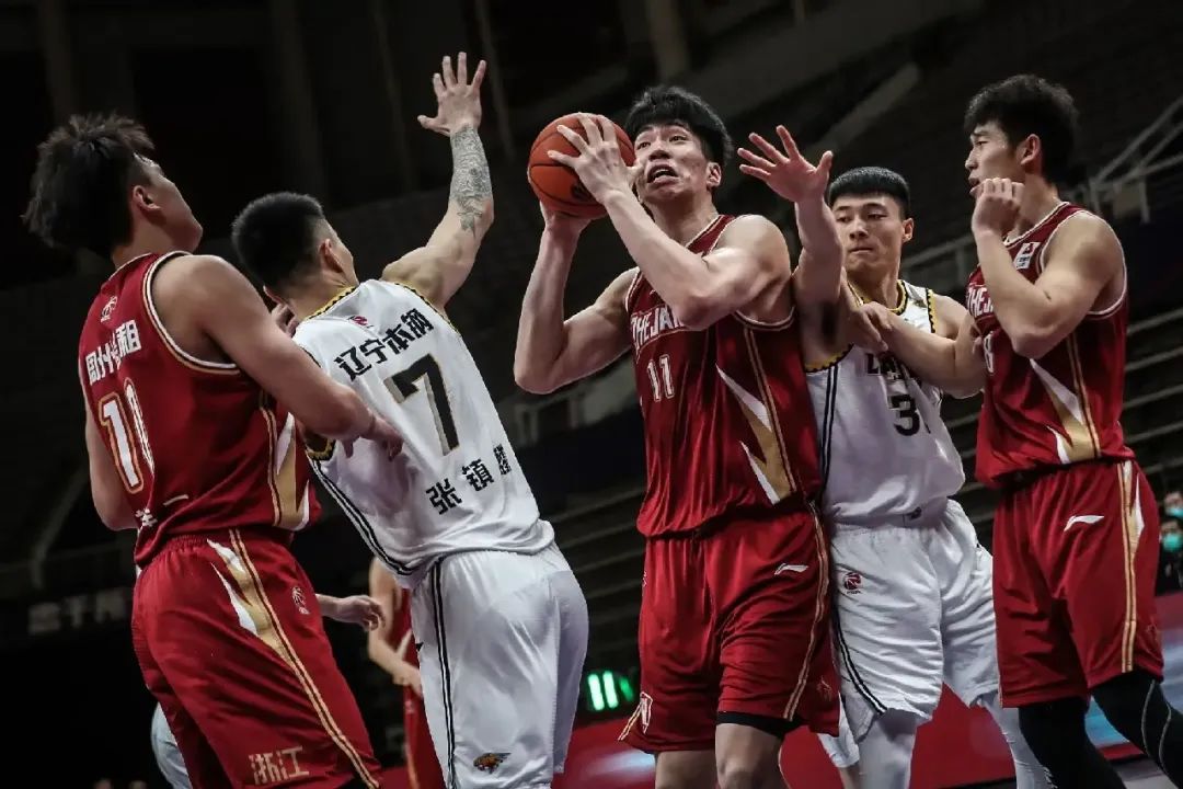 Yabo 西汉姆今晨伤情更新关键时刻广州队调整名单以备国王杯之后，全明星赛集结日再迎强敌